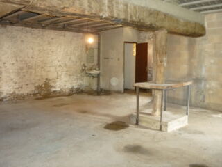  Remise / Grange � louer 3 pi�ces 165 m� Brignon