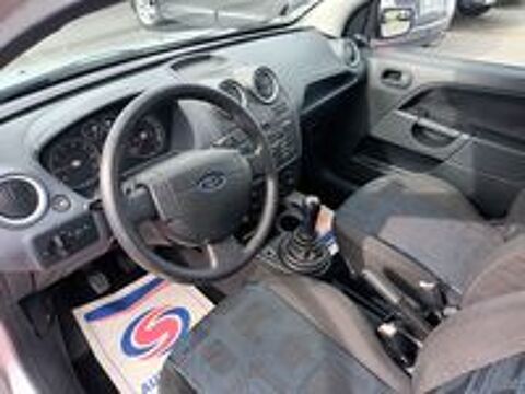 Fiesta 1.3i Senso 2006 occasion 86600 Coulombiers