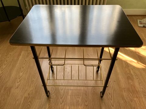 Table tourne disque vintage 12 Saint-Pre (58)