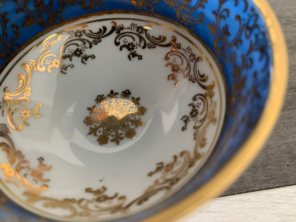 service &agrave; caf&eacute; de couleur Décoration