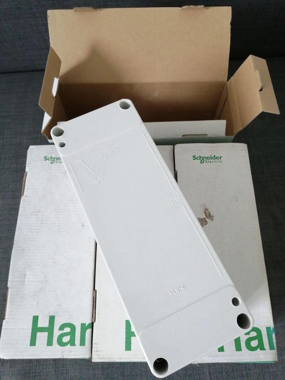 Bo&icirc;te Harmony Schneider Bricolage