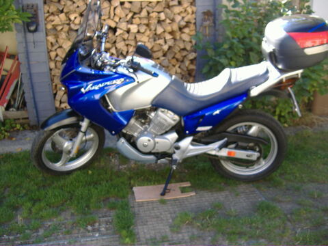 Moto HONDA 2001 occasion Breuil-le-Sec 60840
