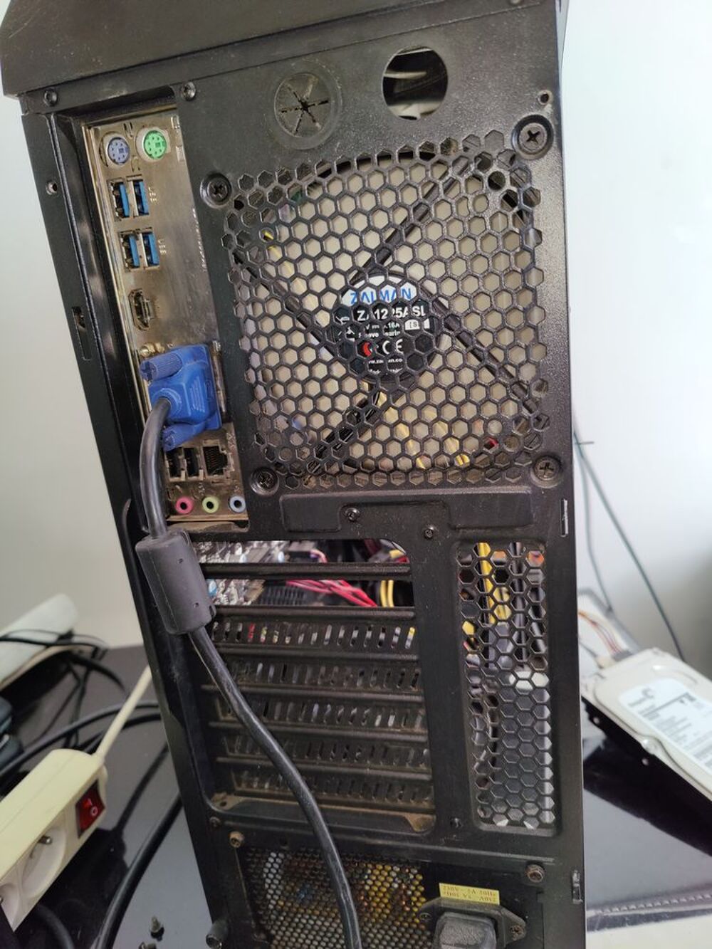 Tour PC ZALMAN Matériel informatique