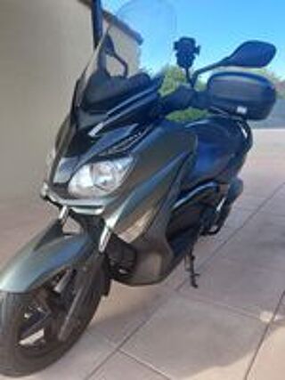 YAMAHA 2012 occasion 17150 Mirambeau