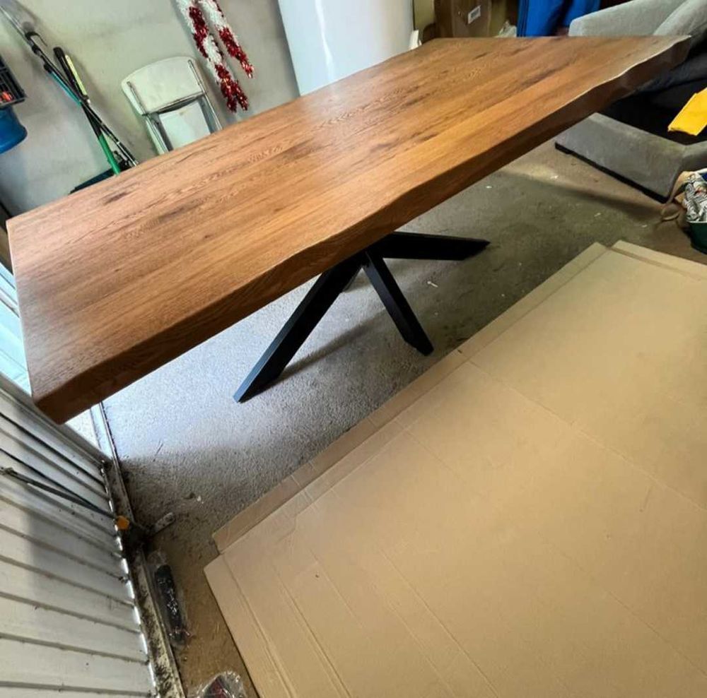 Table moderne en ch&ecirc;ne rustique Meubles