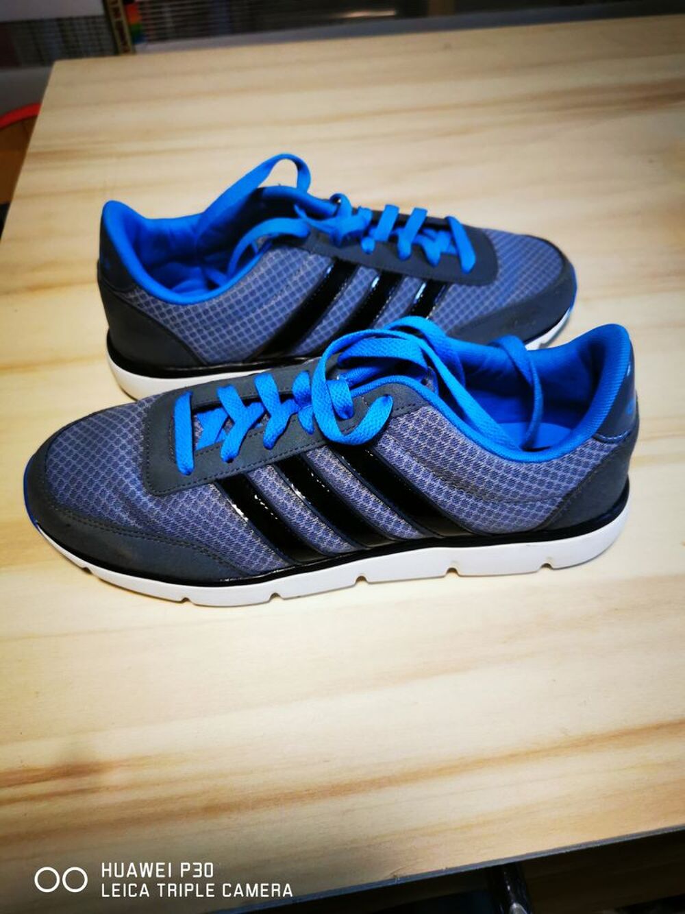 Baskets neuve. Chaussures