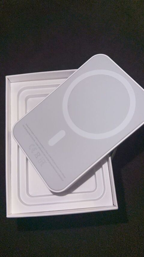 batterie externe MagSafe 30 Livry-Gargan (93)