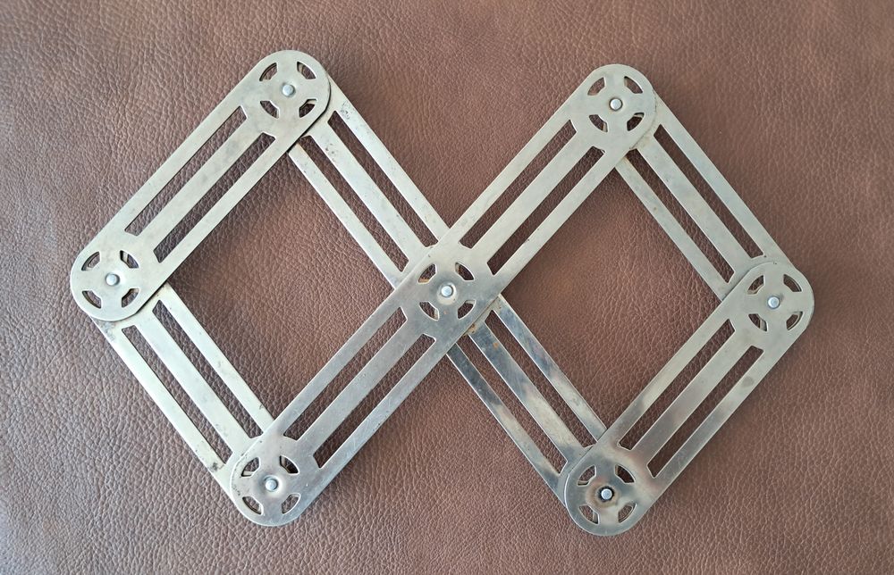 dessous de plat en m&eacute;tal m&eacute;tallique style vintage pliable Cuisine