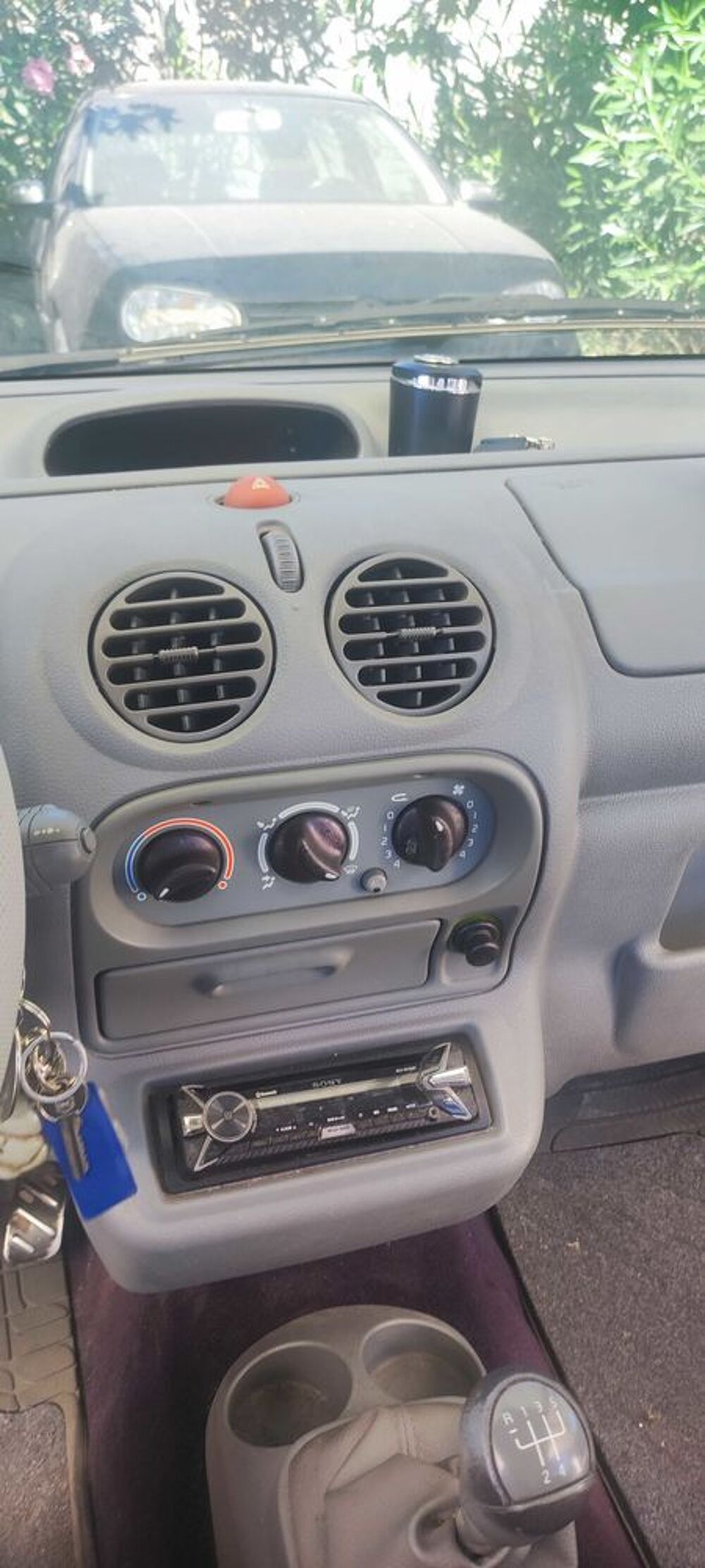 Twingo 1.2i Kenzo 2005 occasion 83600 Fr&eacute;jus