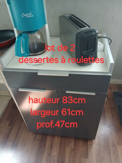 Lot de 2 dessertes micro-ondes � roulettes 55 Dijon (21)