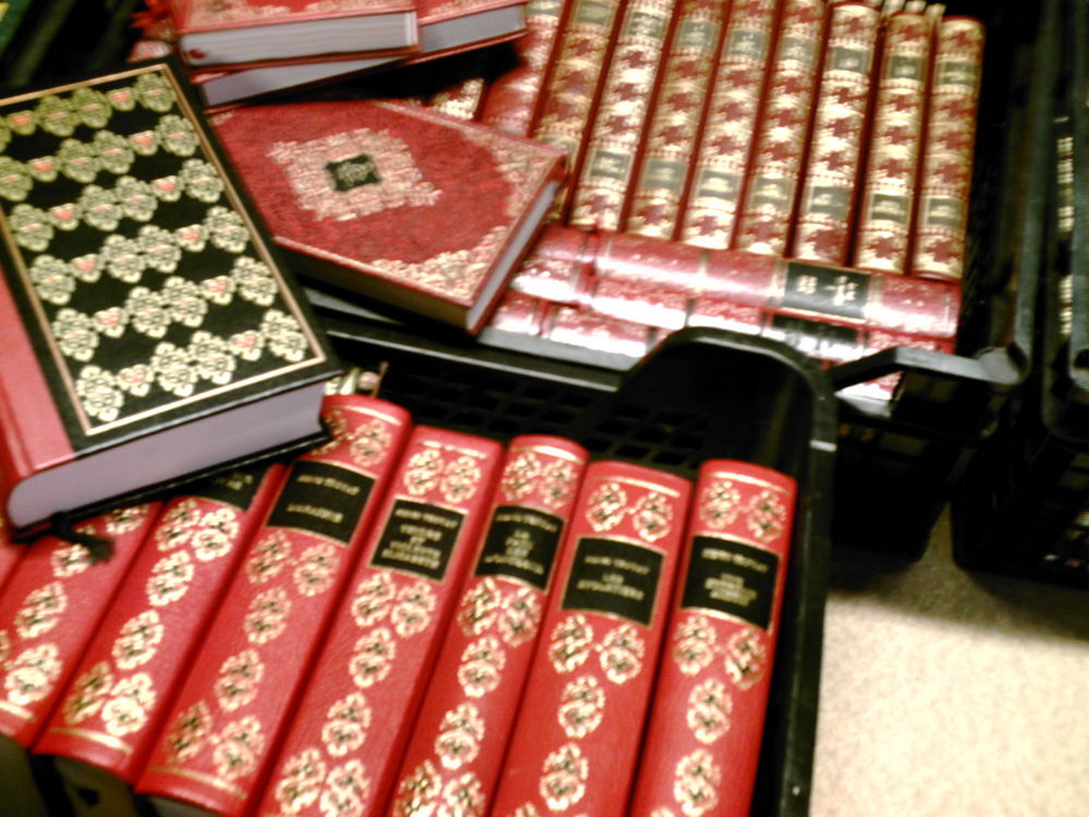 Livres NEUFS jamais ouverts. Livres et BD