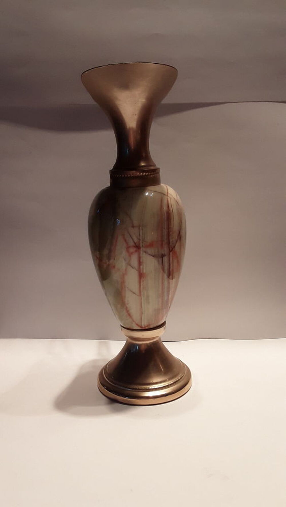 Bougeoir, pichet, vase, onyx et laiton Décoration