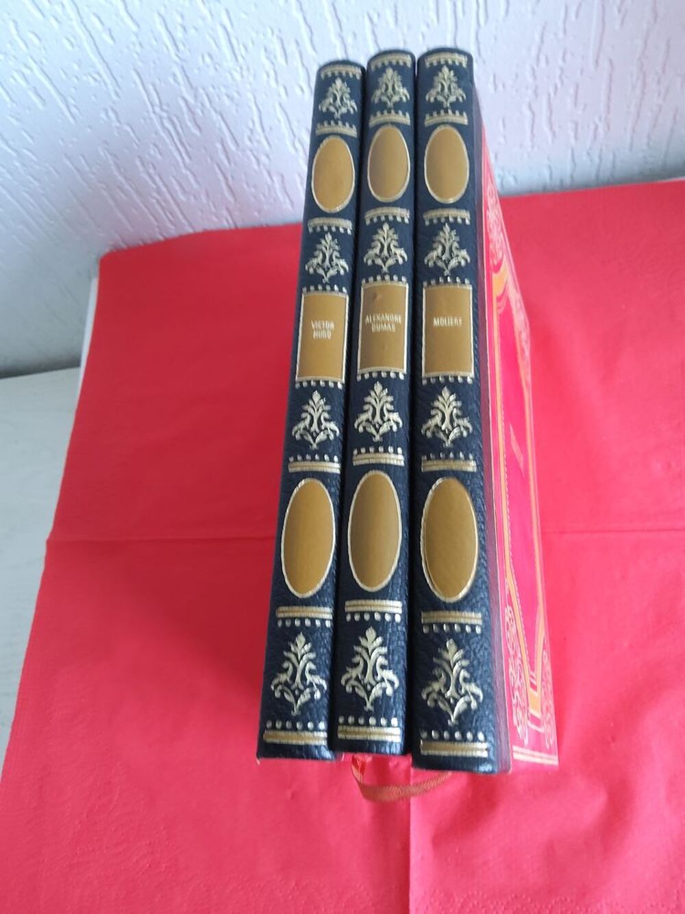 3 livres sur V.HUGO - A.DUMAS - MOLIERE Livres et BD