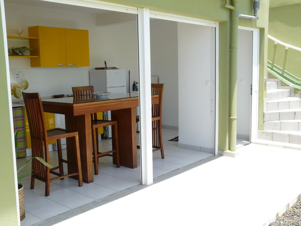   R�sidence La Cl� du Bonheur,F1,F2,F3.
Classement 2 �toiles DOM-TOM, Le Vauclin (97280)