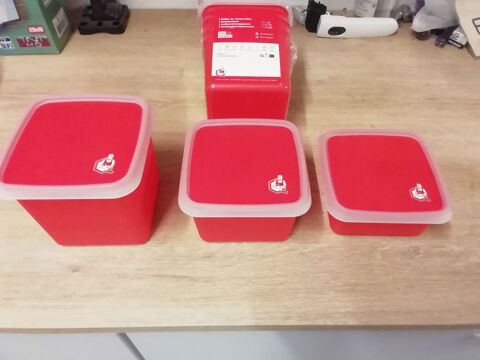 Boites alimentaires neuves qualité Henri Boucher. Noyelles-lès-Vermelles (62)