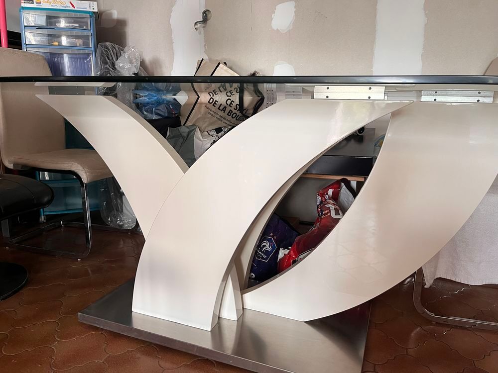 Grande table en verre design Meubles