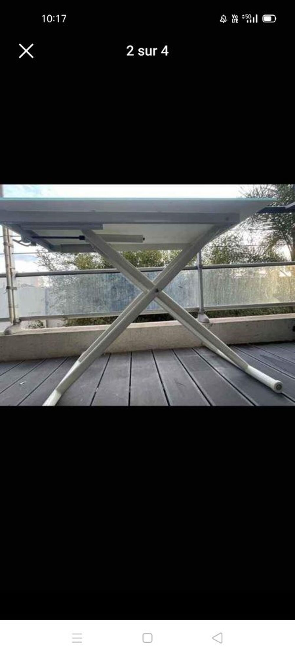 Table basse r&eacute;glable 
Meubles