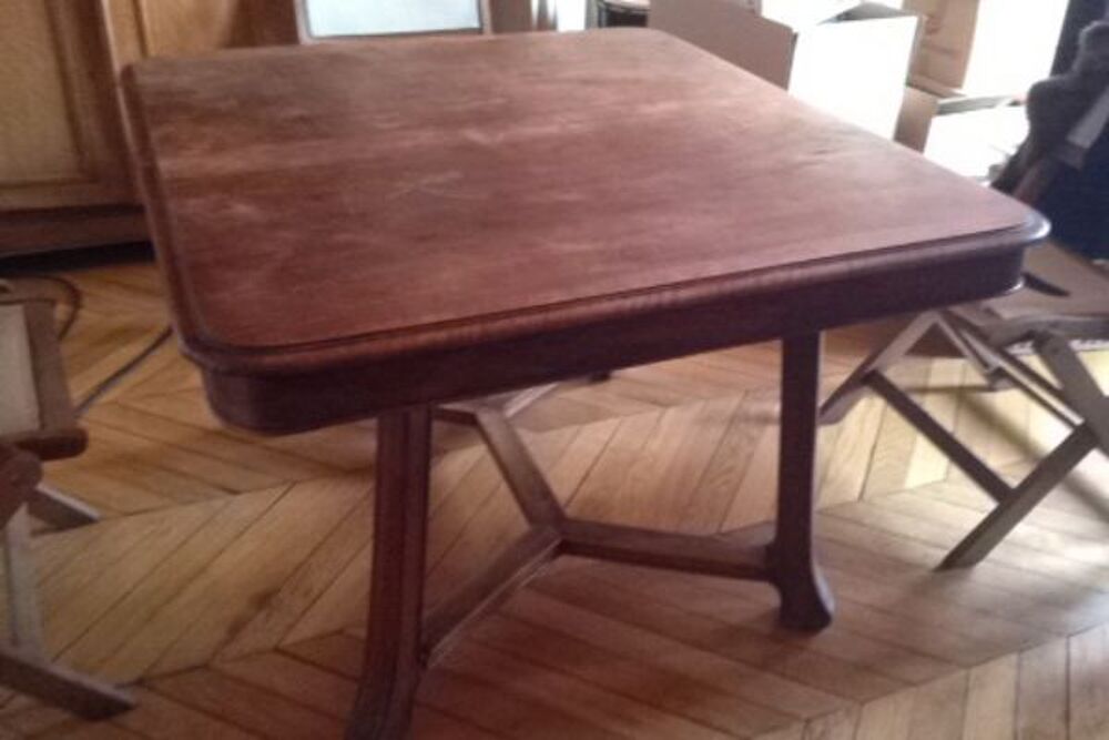 table salle &agrave; manger en noyer Meubles