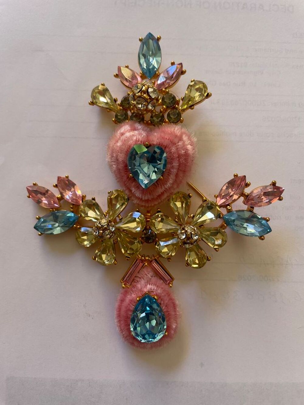 Broche Demi-Croix GM Strass Multicolore, Coeur strass poire Bijoux et montres