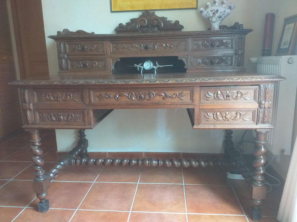 Bureau ancien style Louis XIII Meubles