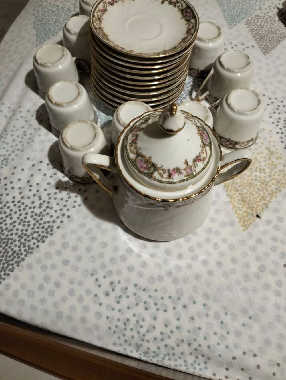 service &agrave; caf&eacute; porcelaine de limoges Décoration