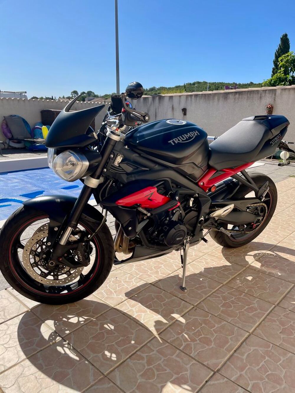 TRIUMPH 2014 occasion 34120 L&eacute;zignan-la-C&egrave;be