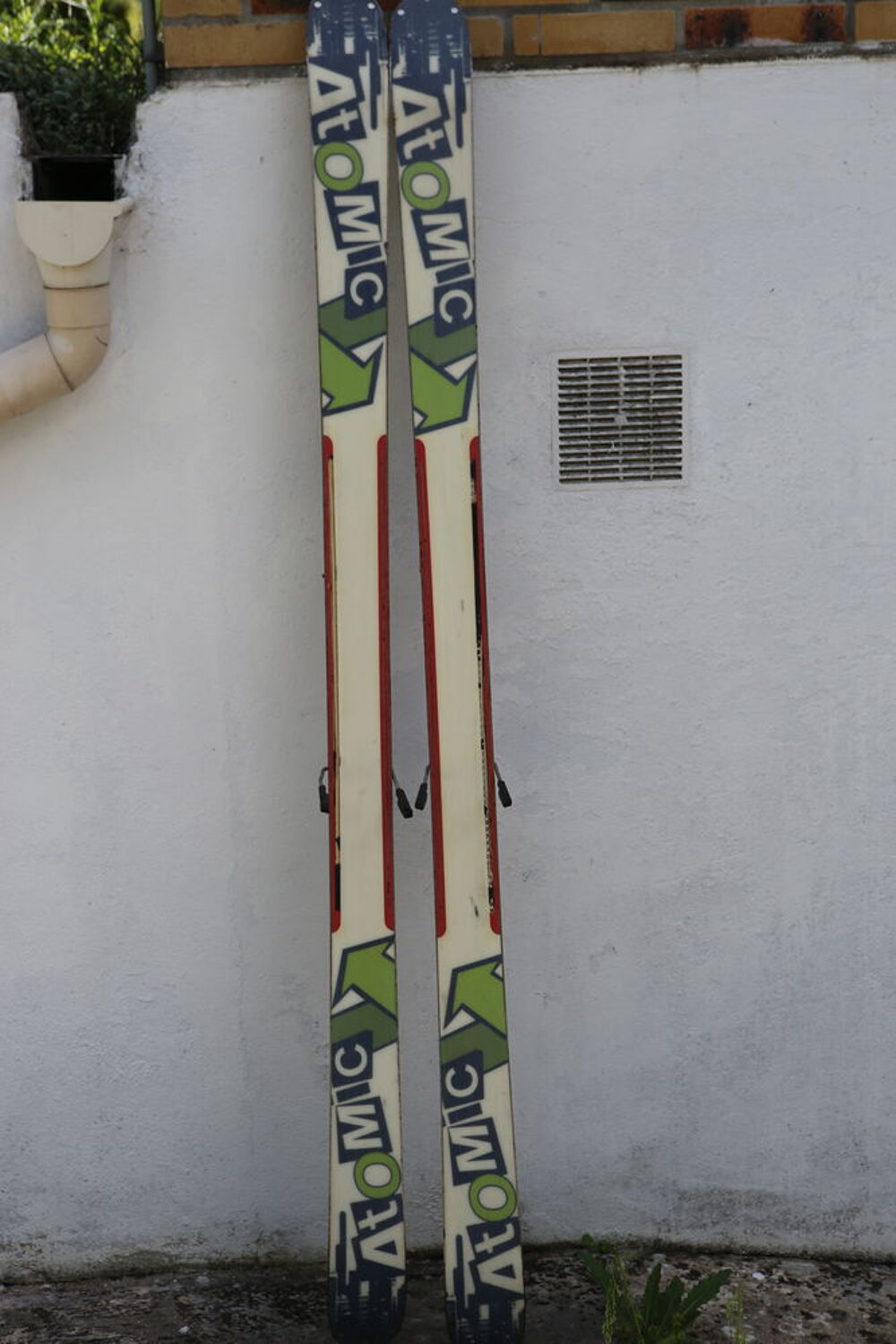 SKI ATOMIC FREESTYLE "URBAN TRIPLETS" Sports