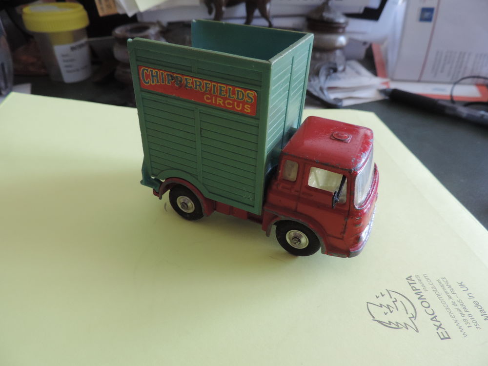 CORGI TOYS - BEDFORD - Echelle : 1/48 &egrave;me. 