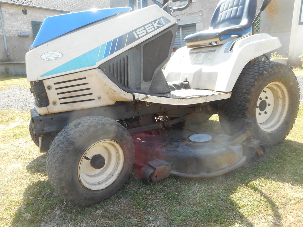 tracteur di&eacute;sel iseki sg 13 + barre de coupe 3 lame Jardin