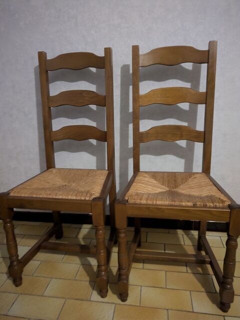 Chaises Sainte-Bazeille (47)