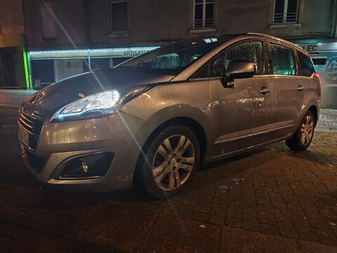 Peugeot 5008 1.6 e-HDi 115ch FAP ETG6 BLUE LION Business Pack 5pl 2014 occasion 44400