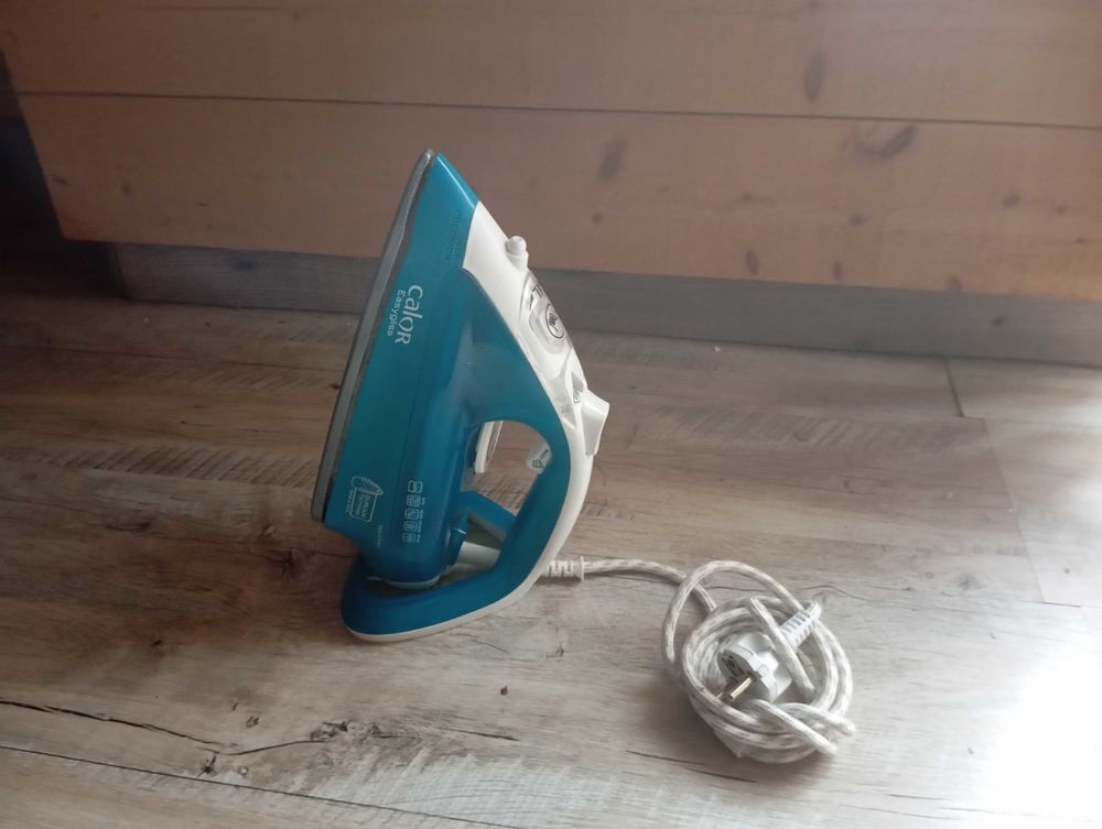 Fer &agrave; repasser Calor easygliss Electroménager