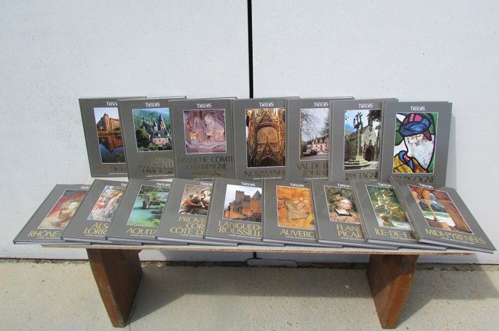La France et ses tr&eacute;sors en 16 volumes du Reader's Digest Livres et BD