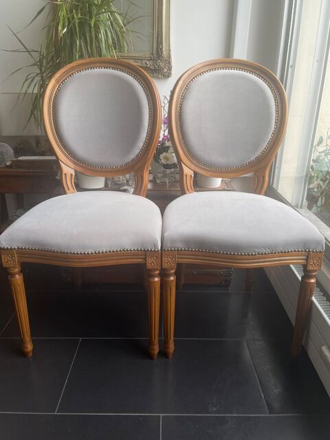 4 Chaises Louis XVI 280 Paris 11 (75)