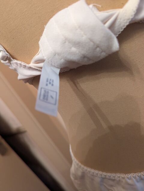 Ensemble de sous v�tements DANIEL HECHTER 30 Strasbourg (67)