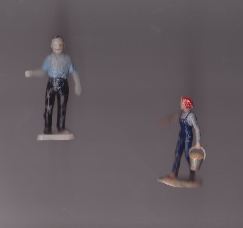 Lot de 4 figurines plastique, anciennes 