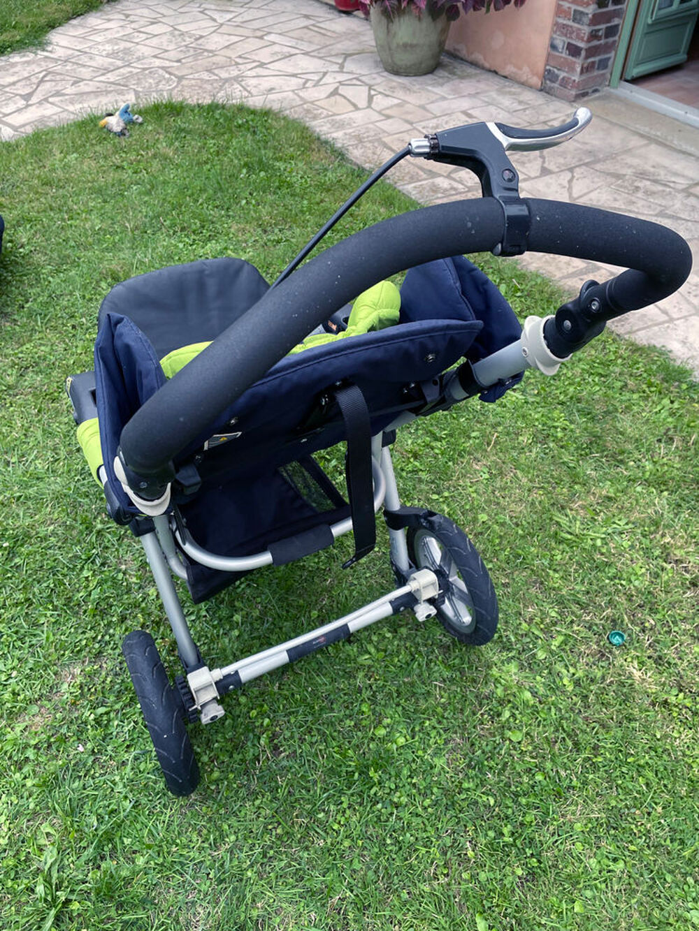 Duo Poussette sportive 3 roues et nacelle Jan&eacute; Pu�riculture