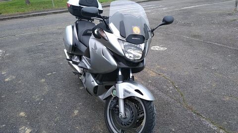 Moto HONDA 2009 occasion Escalquens 31750