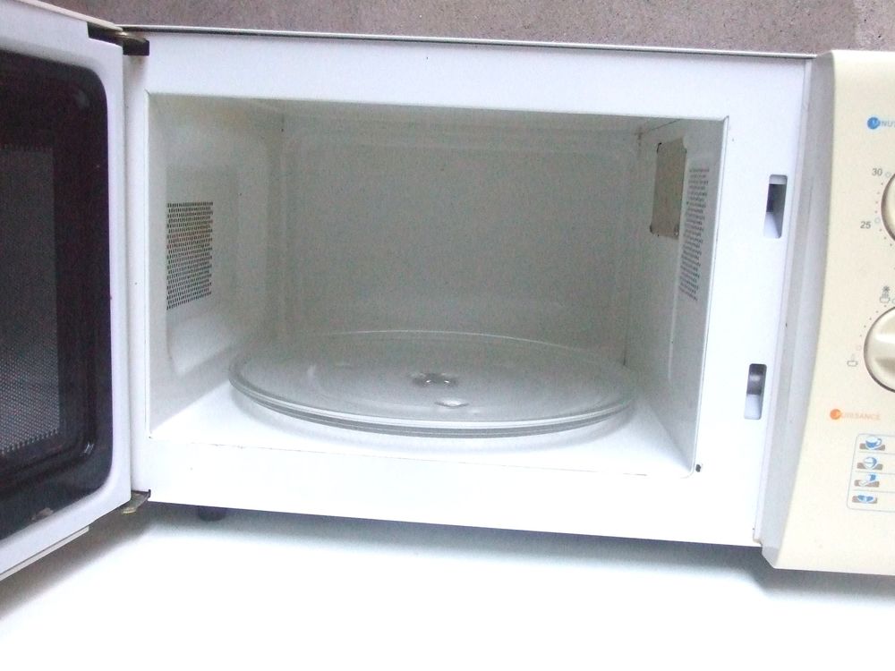 Micro ondes KING D'HOME 23l Electroménager