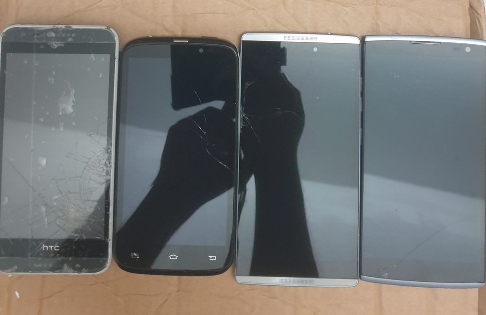 Lot smartphones 3 Téléphones et tablettes