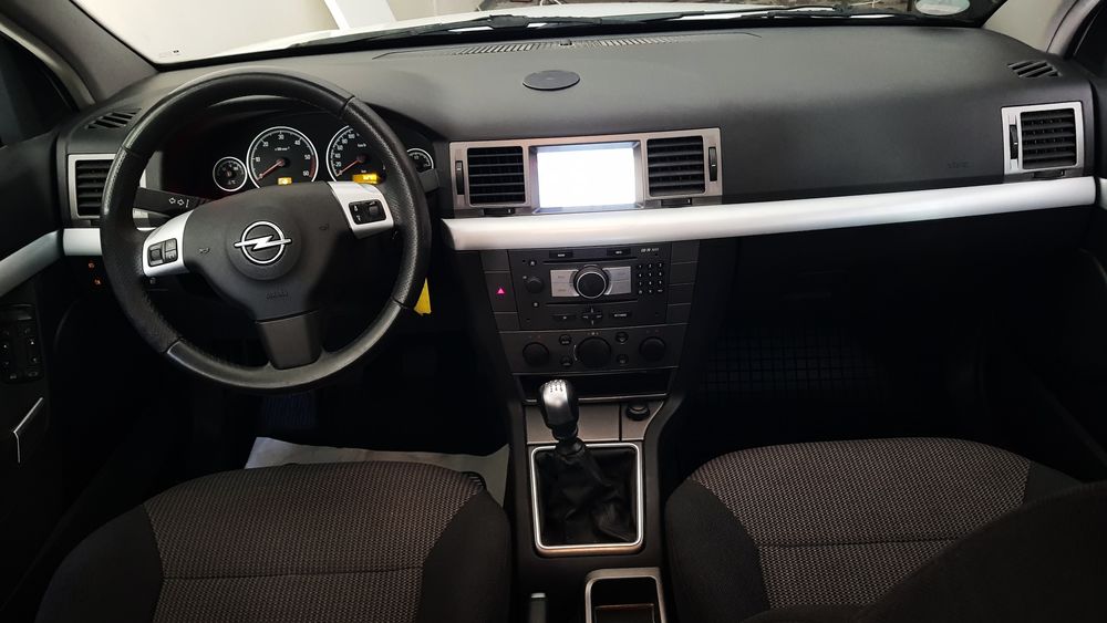 Vectra Break 1.9 CDTI Comfort 2004 occasion 41500 Cour-sur-Loire