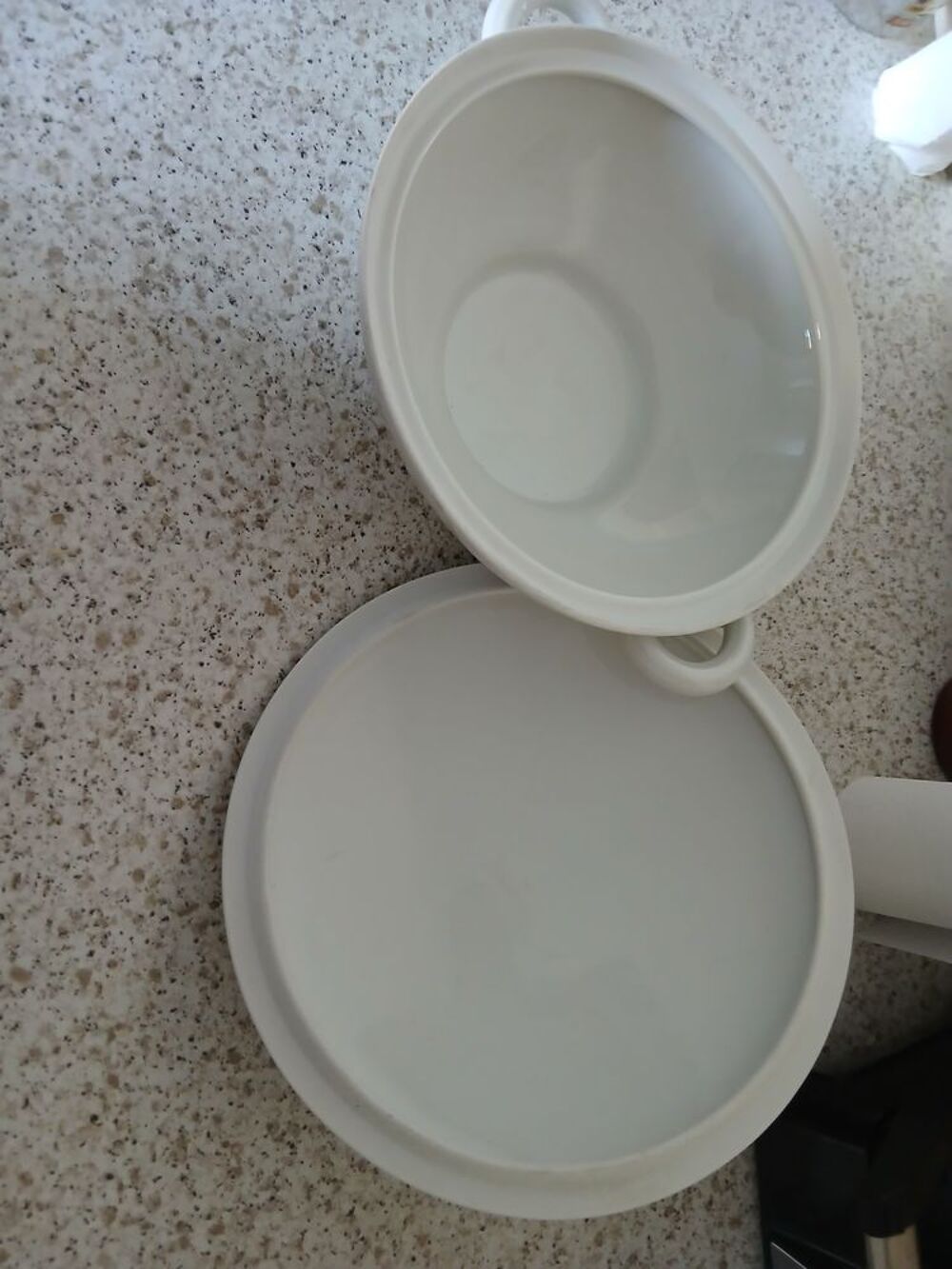 Soupi&egrave;re blanche Cuisine