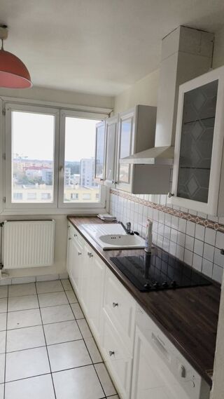 Vente Appartement Appartement T3 lumineux 73m² + Loggia & Parking Villeurbanne