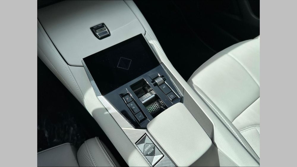 C4 BlueHDi 130 EAT8 Esprit de Voyage 2023 occasion 38140 Rives