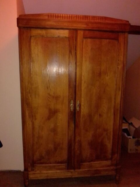 armoire ancienne  130 Saint-Symphorien-sur-Couze (87)