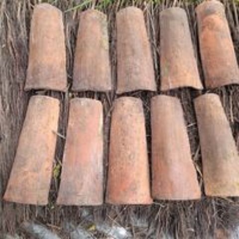   CARRIOLE JARDINIÈRE  / TUILES ANCIENNES  