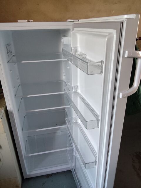 frigo marque livoo 140 Saint-Mard-ls-Rouffy (51)