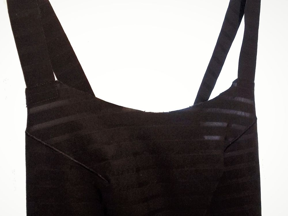Top/ Tee Shirt Noir &agrave; Bretelles- Nulle Part Ailleurs Vêtements