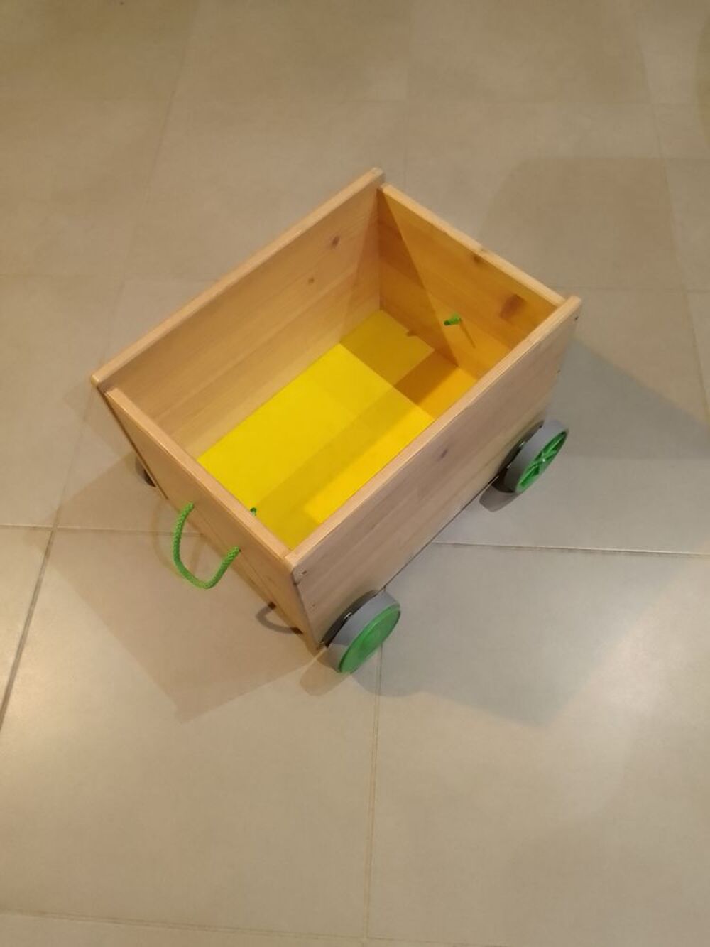 chariot bois enfant IKEA
Jeux / jouets