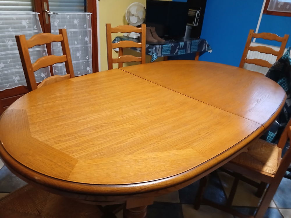 meuble +table + chaise Meubles